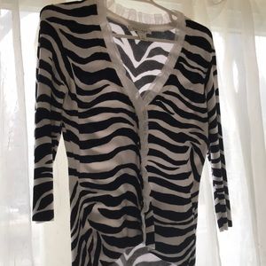 White House Black Market Ladies cardigan